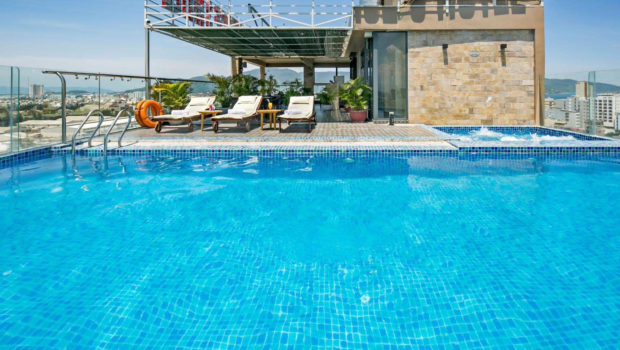 Bliss Luxury Hotel Da Nang Zewnętrze zdjęcie